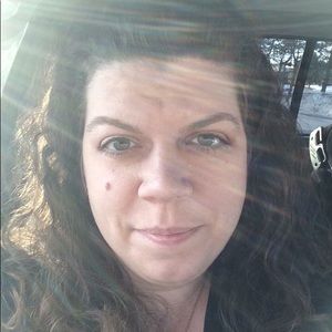 Meet your Posher, Carrie